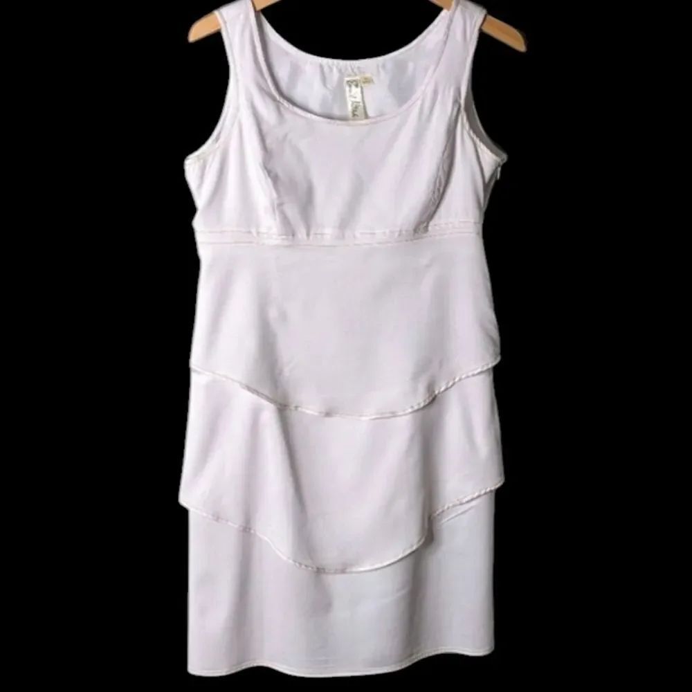 Emma & Michelle White Stretch Layered Ruffled Gold Stitching Sundress Size 10 M